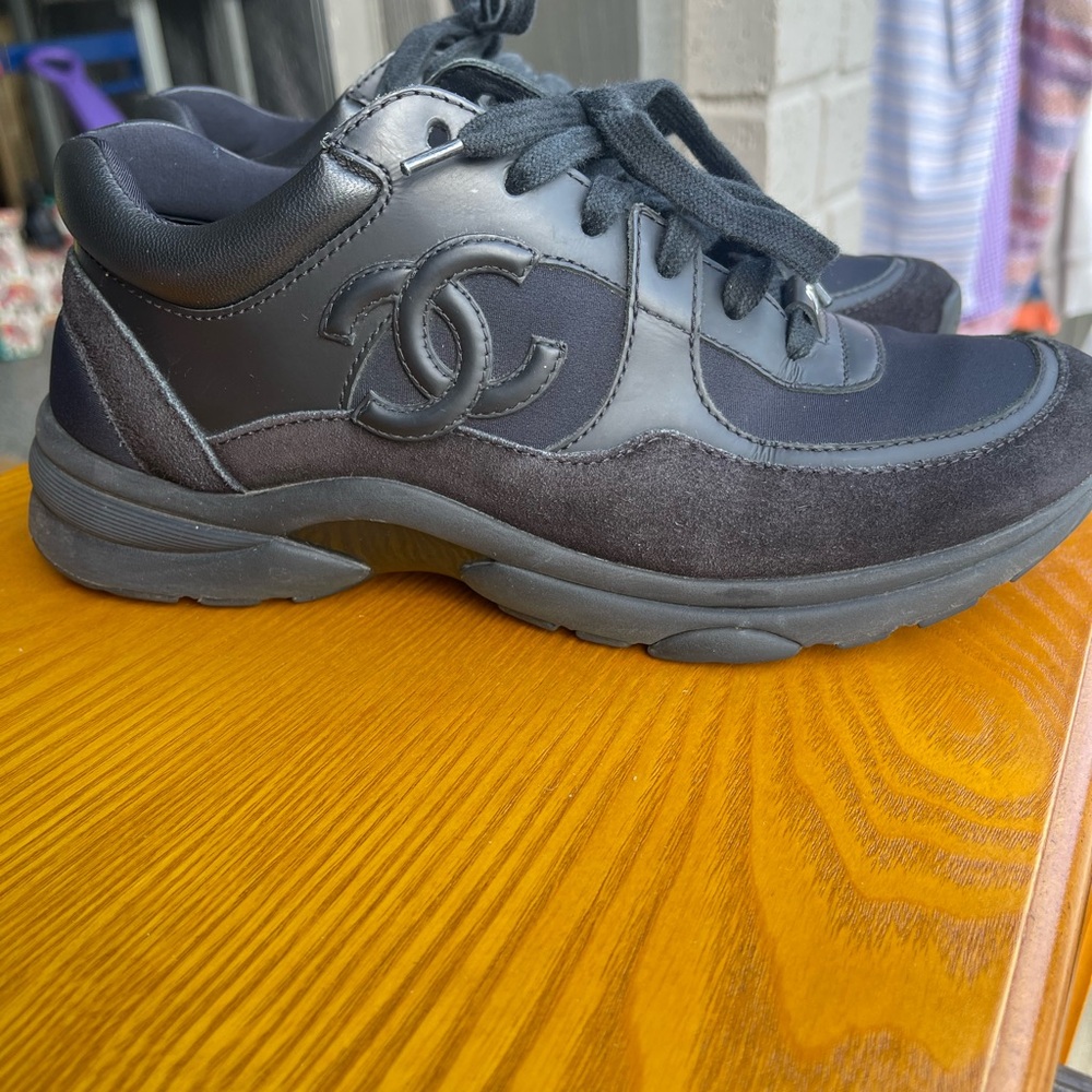 CHANEL Black Athletic Shoes with Textured Panels and CC Logo